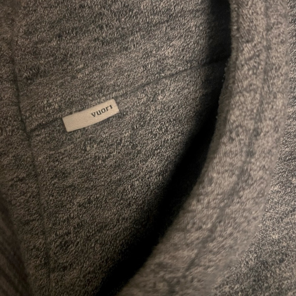 Vuori Heather Gray Men’s joggers - Picture 2 of 7